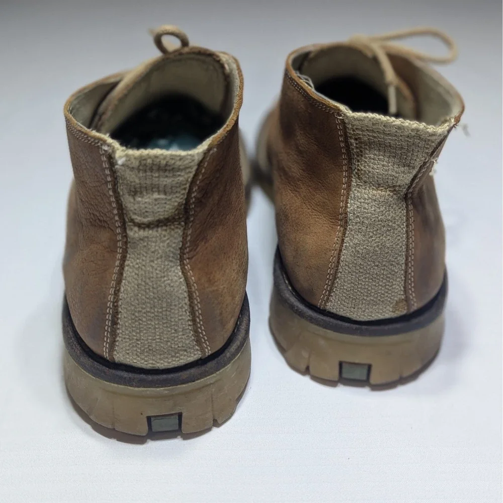 Donald J Pliner Men 8M Upton Italian Leather Chukka Boots Brown Lug Gorpcore‎